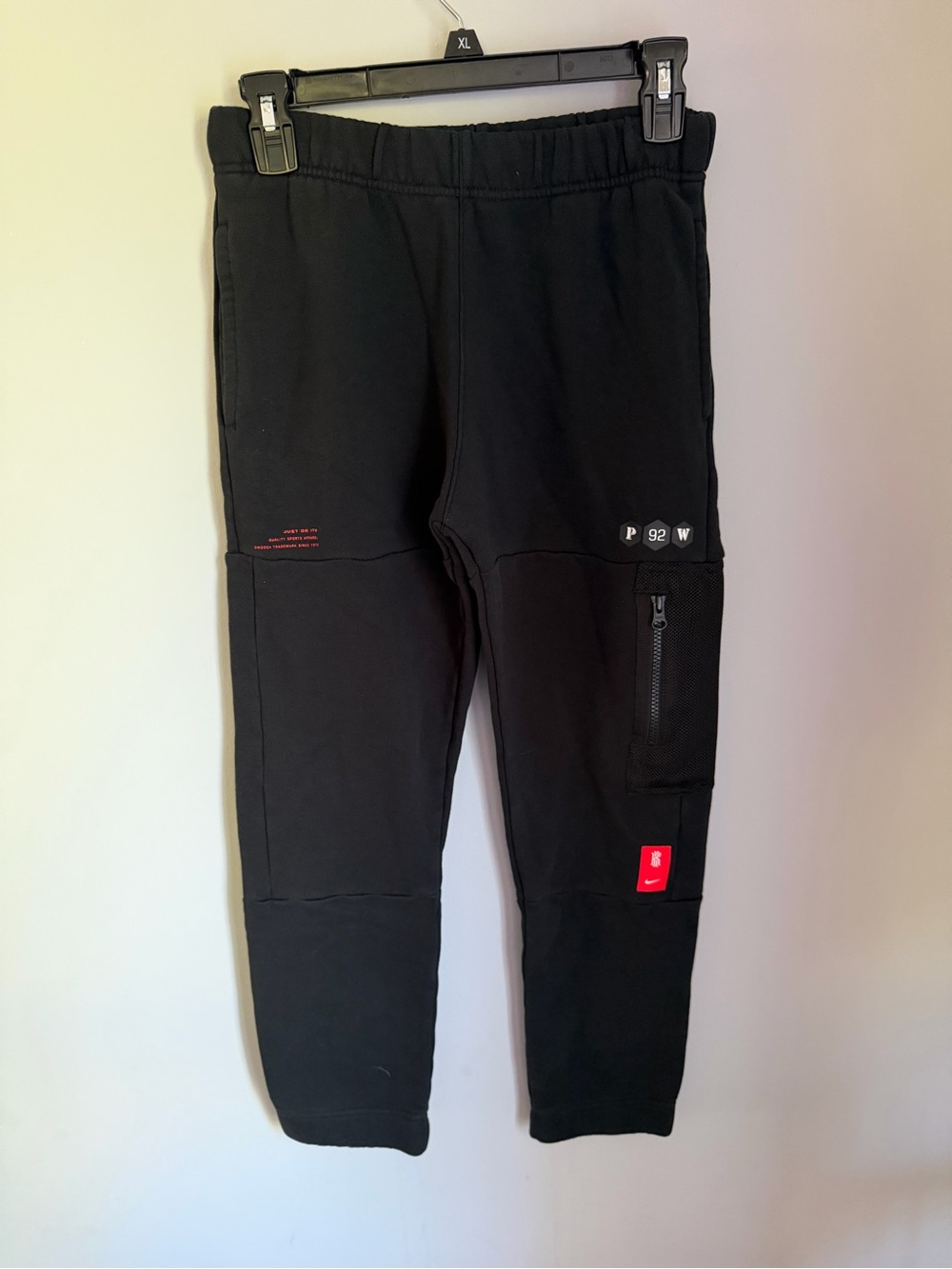 Nike Kyrie Irving Youth Large Black Fleece Jogger Sweatpants Cargo Pocket